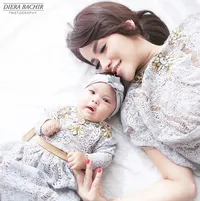 Cute! Saat Olla Ramlan & Baby Aleena Foto Bareng Jadi Duo Cantik