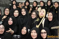 Cantiknya Pipik Dian Irawati Dengan Gaya Hijab Simpel Tapi Modis