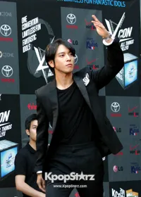 CN Blue Pamer Ganteng di Red Carpet KCON Los Angeles 2014