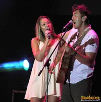 Colbie Caillat - Konser Sederhana Nan Menawan