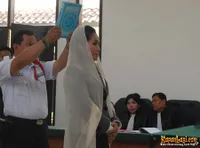 Cucu Cahyati dan Aman Jagau di Lanjutan Sidang KDRT