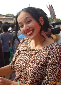 Cut Mini dan Indy Barends di Lokasi Syuting RED COBEX