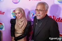 Dambakan Sejak Kecil, 8 Potret Lesti Kejora Akhirnya Duet Bersama Iwan Fals Untuk Pertama Kalinya di Atas Panggung