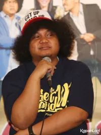 Dapat Peran Utama di 'GET UP STAND UP', Babe Cabita Wajib Nangis!