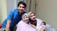 Dari Bella - Shireen, Seleb Yang Menengok  Anak Kedua Desta