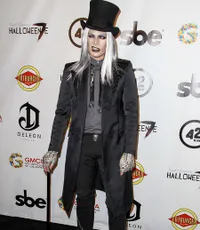 Dari Cantik - Seram, Saat Para Popstars Dunia Berkostum Halloween