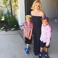 Dari Liburan Hingga Selfie, Britney Spears & Anaknya Mesra Abis!