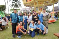 Dari Pebisnis Tajir Hingga Pemuka Agama, 9 Potret Happy Asmara Dengan Circle Pertemanan yang Sosoknya Bukan Sembarangan
