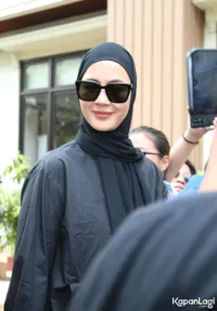 Datang Terpisah, 8 Potret Baim Wong & Paula Verhoeven Hadir di Pengadilan Agama Untuk Mediasi