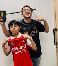 Dekat dengan Ibu Sambung, Inilah 8 Potret Arsen Anak Rifky Balweel dan Risty Tagor yang Sudah Beranjak Dewasa dengan Paras yang Makin Ganteng 