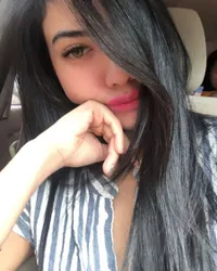 Seksinya Della Perez, Adik Jupe yang Jadi Saksi Kasus Prostitusi