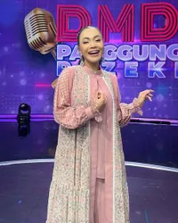 Denada Rela Tempuh Jalur Laut Demi Bertemu Aisyah Saat Lebaran di Singapura