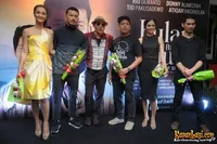 Deretan Aktor Papan Atas Hadiri Premier 'BULAN DI ATAS KUBURAN'