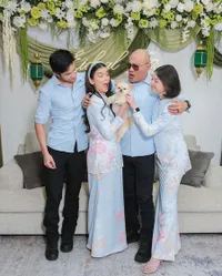 Deretan Artis Tanah Air yang Mualaf Rayakan Lebaran Idul Fitri, dari Deddy Corbuzier Hingga Marcell Siahaan