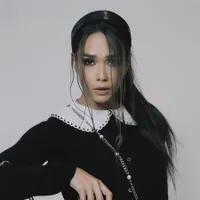 Deretan Artis TOP di Film 'KAMU TIDAK SENDIRI', Sosok Adinia Wirasti Paling Curi Perhatian