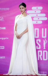 Deretan Best Dressed di Red Carpet Seoul Music Awards 2019