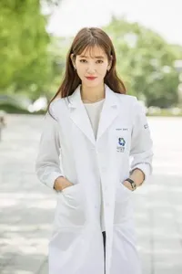 Deretan Dokter Cantik K-Drama, Bikin Pria Betah di Rumah Sakit