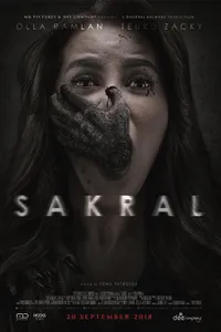 Deretan Film yang Pernah Dibintangi oleh Erika Carlina, dari 'SAKRAL' hingga 'PABRIK GULA'