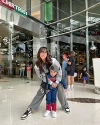 Deretan Foto Fuji Momong Gala Sky, Manja Banget di Pangkuan Uti Kesayangan