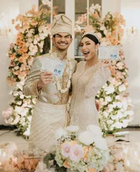 Deretan Foto Tyas Mirasih dan Tengku Tezi Pamer Buku Nikah - Cincin Kawin, Banjir Ucapan Selamat