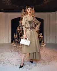 Deretan Foto Velove Vexia yang Selalu Tampil Mewah dan Elegan di Event Dior