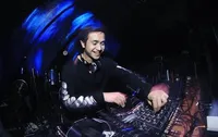 Deretan Gaya Kece dan Kekinian Ajun Perwira Saat Nge-DJ, Ganteng!