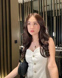 Deretan Potret Laura Moane, Aktris Muda yang Diduga Lagi Dekat dengan Al Ghazali