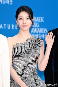 Sederet Selebriti Korea yang Hadir di Baeksang Arts Awards ke-61, Visualnya Cantik Semua