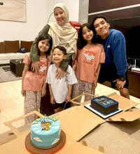 Desakan Rujuk Kian Deras, Potret Desta & Natasha Rizky Kompak Rayakan Ultah Anak Bersama