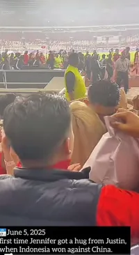 Detik-detik Justin Hubner Peluk Jennifer Coppen Usai Laga Timnas Indonesia Vs China