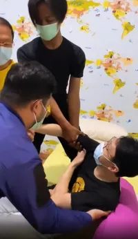 Detik-Detik Richard Lee Ditangkap Paksa Buntut Laporan Kartika Putri, Diseret 5 Orang - Teriak Minta Tolong