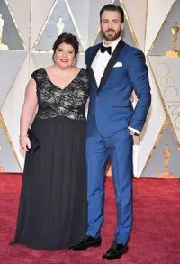 Dev Patel Sampai Emma Stone, Mereka Pilih Bawa Keluarga ke Oscar