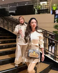 Dewi Perssik Buka Suara Soal Insiden Bagi-Bagi THR Direkam Tetangga & Dijual ke Akun Gosip