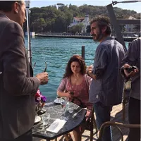 Di Balik Layar 'Cansu & Hazal', Super Seru Mulai Selfie - Usil!