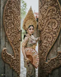 Diam-Diam Menikah, Ini 8 Potret Kemesraan Baby Niken dan Suami Saat Prewedding - Kini Jadi Istri Pengusaha Properti dan Kuliner Asal Bali