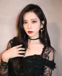 Dibalut Outfit Serba Hitam, Potret 10 Idol K-Pop Tercantik 2021 Berdasarkan Voting King Choice Ini Bagai Dewi