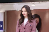 Dibilang Berwajah Jutek, Senyum 5 Bintang Korea Ini Malah Gemesin
