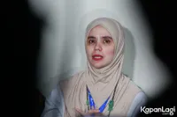 Dicibir Nggak Mau Rugi Sampai Takut Miskin, 8 Potret Aldila Jelita yang Diserang Netizen Usai Galang Dana Untuk Pengobatan Indra Bekti