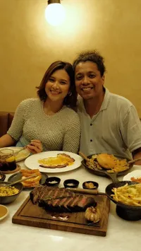 Diduga Hamil Lagi, 8 Potret Wedding Anniversary Indah Permatasari & Arie Kriting Dirayakan Sederhana