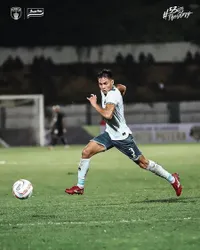 Diduga Kekasih Amanda Gonzales, 8 Potret Pemain Sepak Bola Ganteng Blasteran Italia-Filipina yang Baru Jadi Mualaf