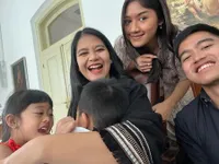 Diduga Segera Menikah, Potret Kebersamaan Kaesang Pangarep dan Erina Gudono Yang Jarang Tersorot - Diam-Diam Bucin Banget!