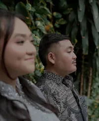 Digelar Sederhana, 8 Potret Prosesi Lamaran Adik Nathalie Holscher - Penuh Haru Bahagia