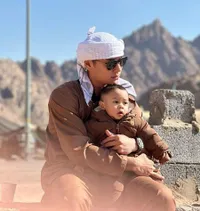Nggak Lepas Dari Sorotan Netizen, 8 Potret Fatih Anak Lesti Kejora Selama Ibadah Umrah - Dapat Perlakuan Istimewa dari Warga 