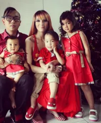 Diisukan Cerai, Kiki Masih Pajang Foto Mesra Bareng Sheila Marcia