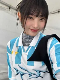 8 Potret Swag Haerin NewJeans, Dijuluki Sebagai Pemilik Fairy Voice