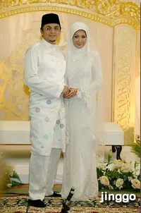 Dikabarkan Cerai Lagi, Begini Perjalanan Pernikahan Emran dengan 3 Istri Termasuk Laudya Cynthia Bella