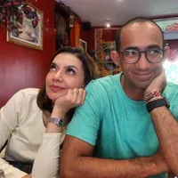Dikenal 'Galak' di Depan Politikus, Ini 8 Potret Mesra Najwa dan Suami yang Ngaku Bucin Banget - Ungkap Nikah di Usia 20