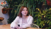 Dikenal Super Ceria, 8 Potret Livy Renata yang Menangis Tersedu Saat Membicarakan Ayah Kandungnya