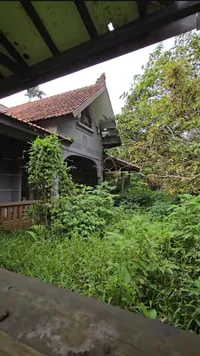 Diklaim Berhantu, 10 Potret Rumah Mewah Milik Jennifer Jill yang Kini Terbengkalai - Masih Fully Furnished Meski Sudah Lama Kosong