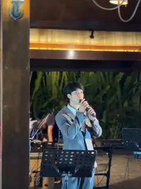 Dikta di Resepsi Pernikahan Adik, Nyanyi Hingga Bikin Pengantin Nangis